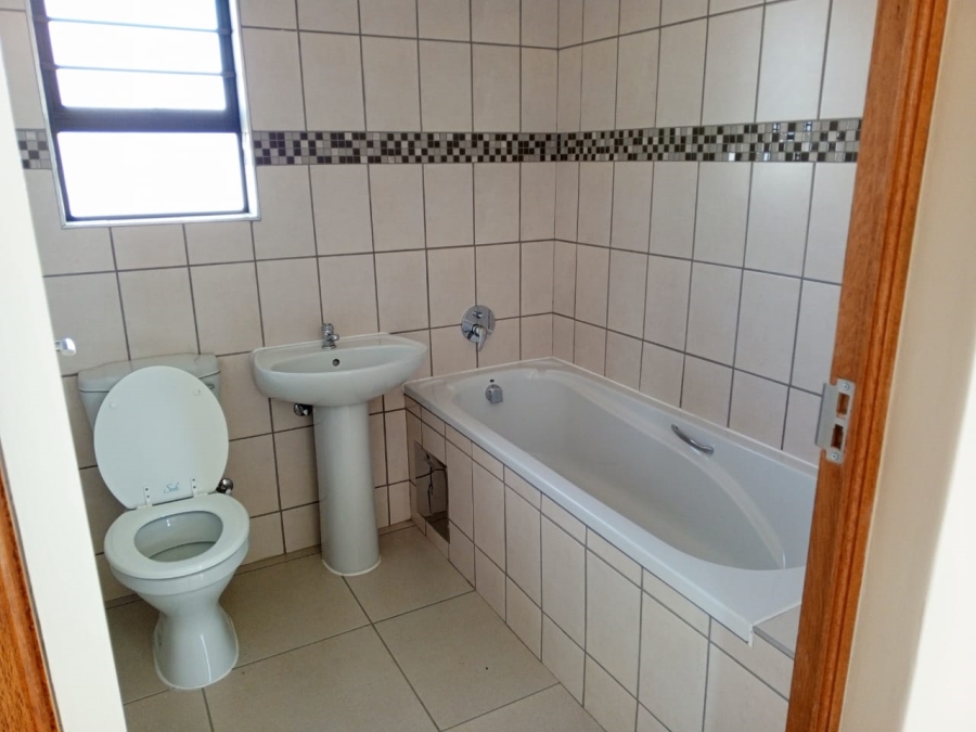 3 Bedroom Property for Sale in Mangaung Free State